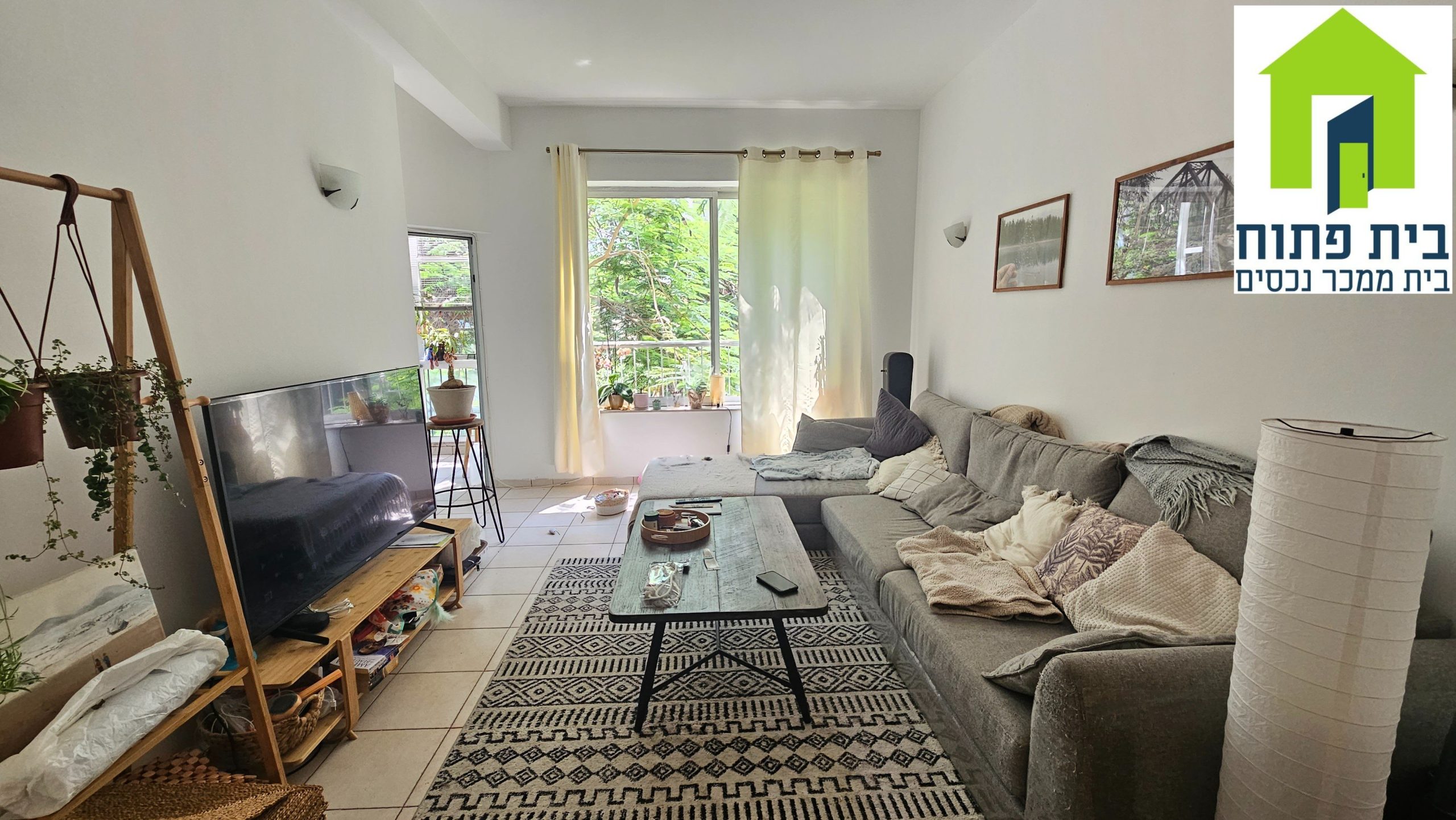 For sale a 2BR apartment in the center of Tel Aviv