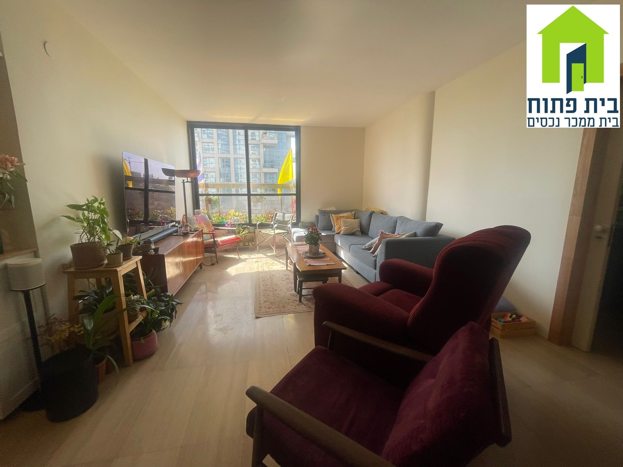 For sale 5-room apartment near Kikar Hamedina For sale 5-room apartment near Kikar Hamedina