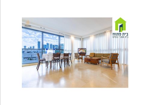 For sale 4-room apartment on Vitkin Street